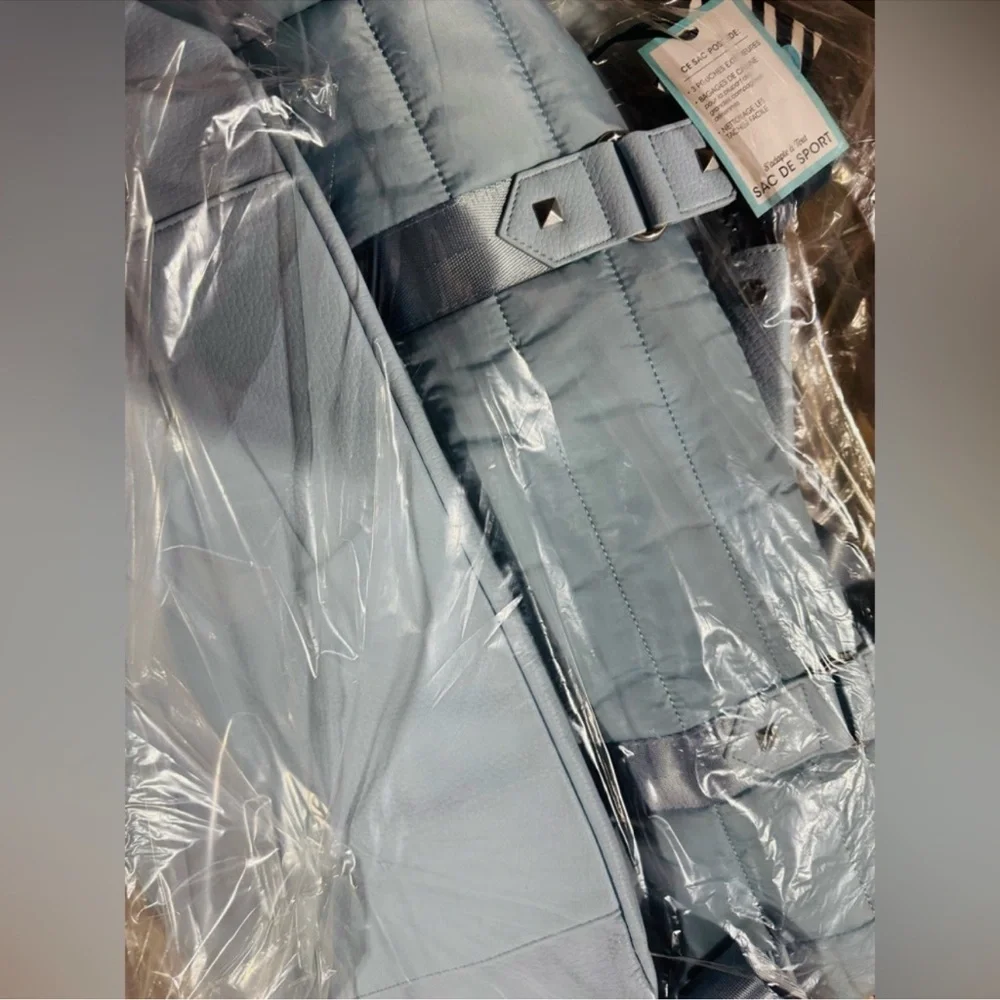 🎉LAST PIECE🎉CYNTHIA ROWLEY Quilted Channel Weekender - Picture 6 of 6